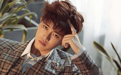 任嘉伦最新粉料爆料图片,帅气写真引粉丝尖叫！